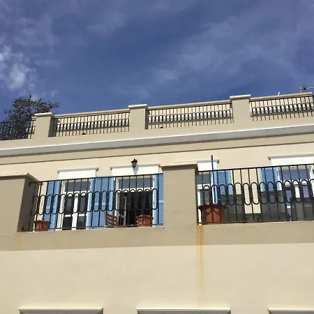 Holiday home συροσ κυκλαδεσ χρουσσα πολυτελησ οικια με βεραντα αυλη κηπο Chrousa