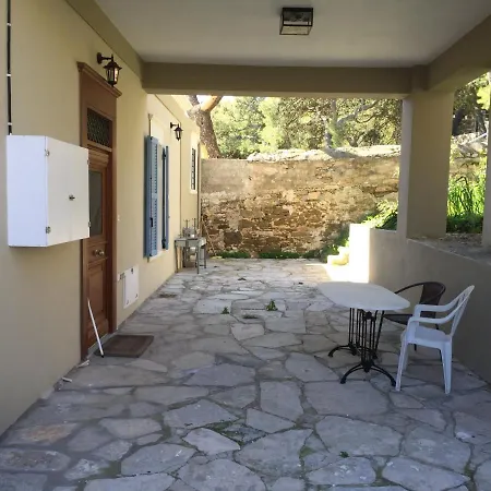 Holiday home συροσ κυκλαδεσ χρουσσα πολυτελησ οικια με βεραντα αυλη κηπο *