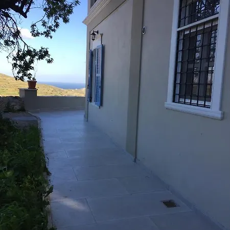 Holiday home συροσ κυκλαδεσ χρουσσα πολυτελησ οικια με βεραντα αυλη κηπο